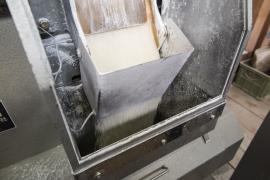 Rice polishing machine